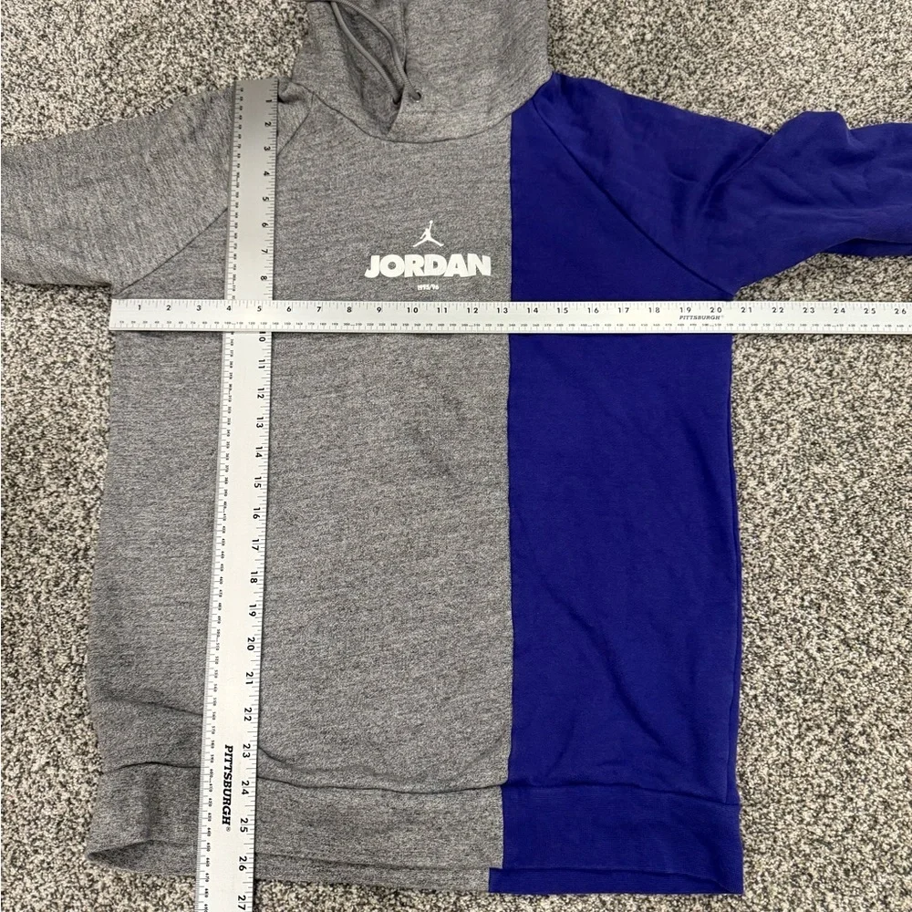 Air Jordan Vintage Purple and Gray ‘95/‘96 Stats Hoodie Sporty Cozy Athleisure